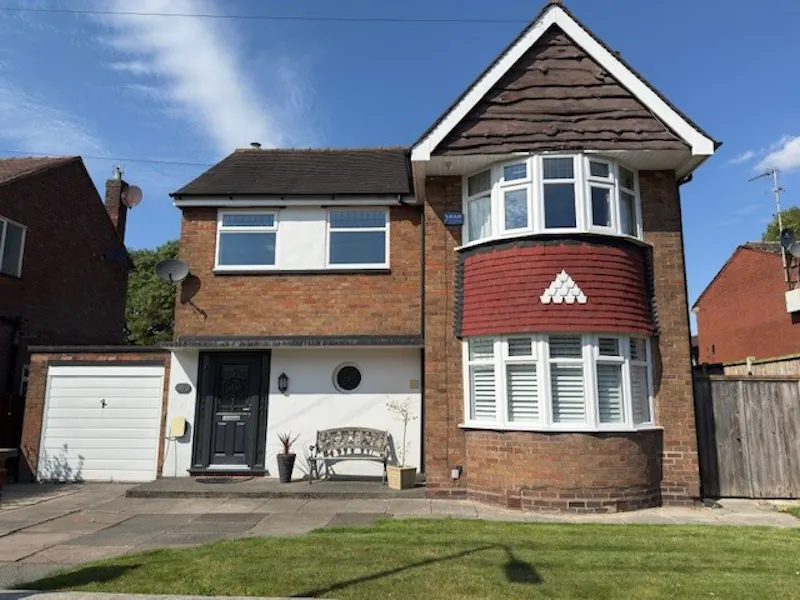 Garage at Urmston Family Home, D2831 (photo 1)