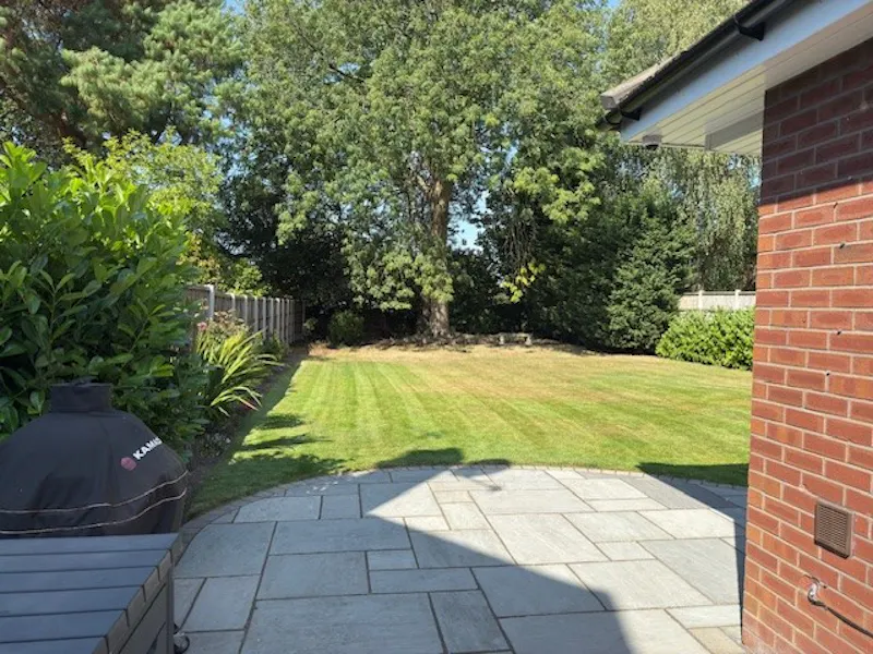 Urmston Family Home, D2831 (photo 34)