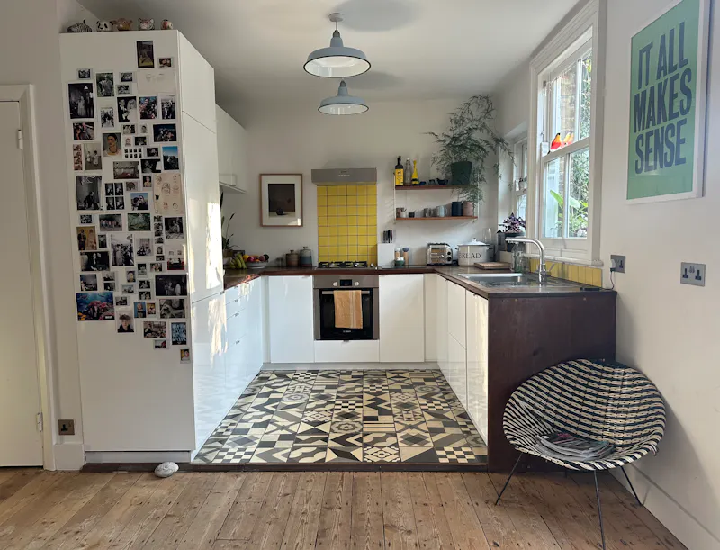 Kitchen at Quirky Hither Green house, B1790 (photo 9)
