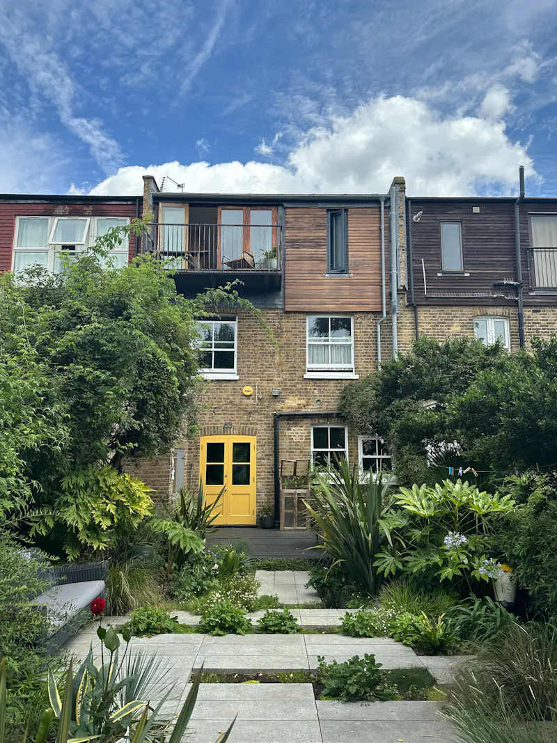 Quirky Hither Green house, B1790 (photo 35)