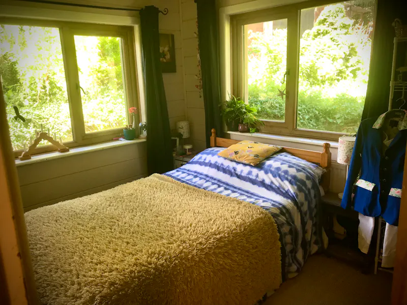 Bedroom at Cosy Dartmoor cabin, Q160 (photo 16)