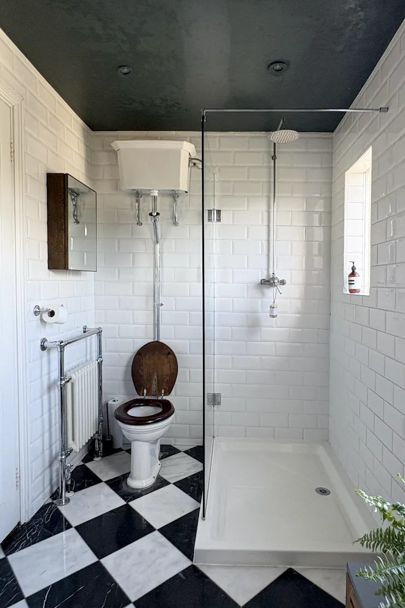 Tiled at Converted Camberwell pub, F591 (photo 37)