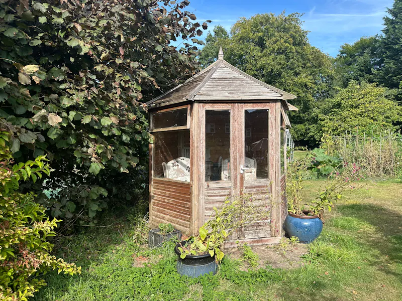 Summer house at Alton Country Cottage, C953 (photo 31)