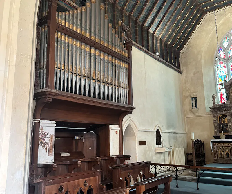 Alton 13th Century Church, CH127 (photo 7)