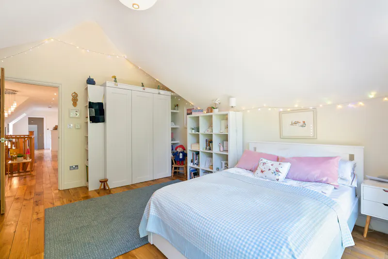 Bedroom - child's at Modern Marlow Pool House, D2836 (photo 39)