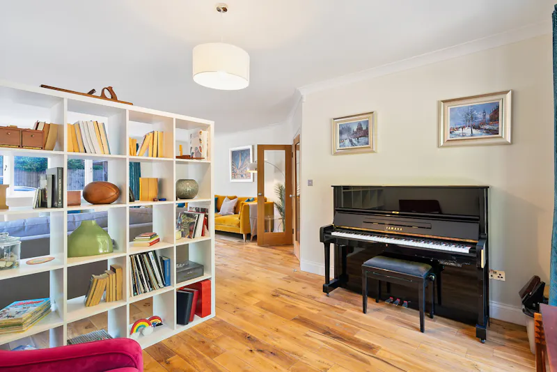Modern Marlow Pool House, D2836 (photo 18)