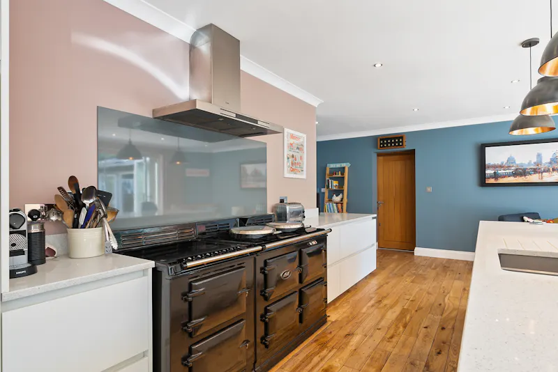 Modern Marlow Pool House, D2836 (photo 8)