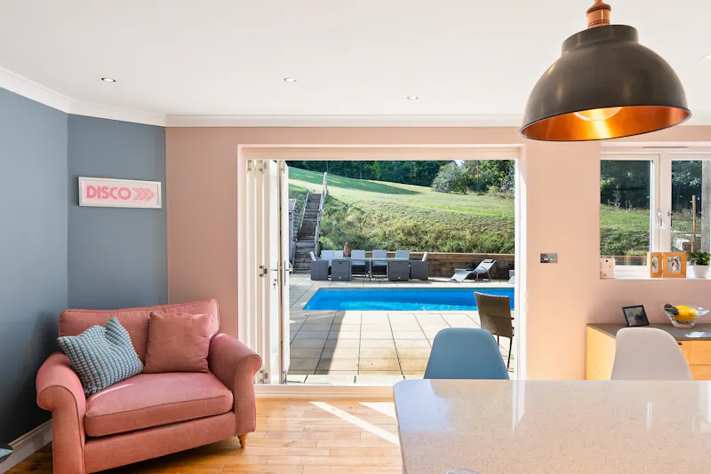 Modern Marlow Pool House, D2836 (photo 12)