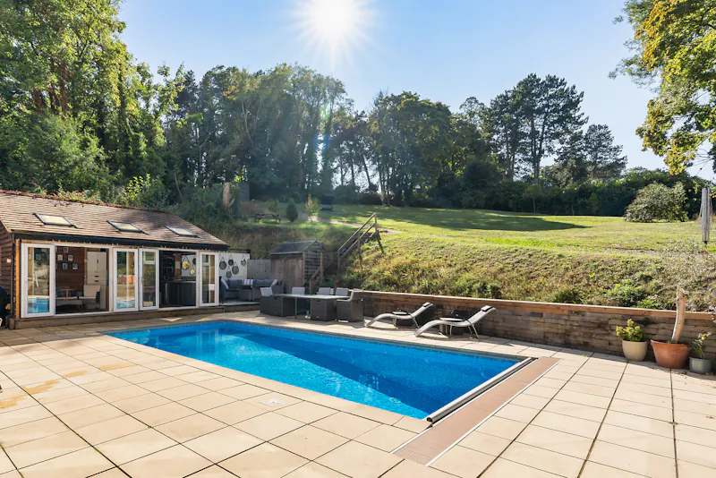 Summer house at Modern Marlow Pool House, D2836 (photo 45)