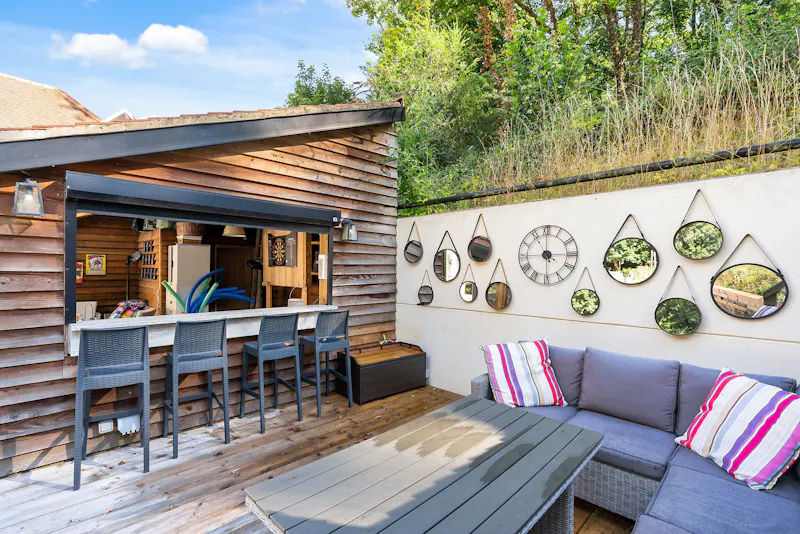 Modern Marlow Pool House, D2836 (photo 49)