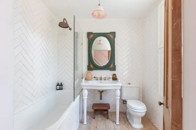 Floor - wooden at Characterful Cuckfield Cottage, C915 (photo 19)