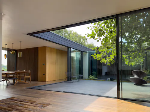 Sophisticated Highgate house, D2255