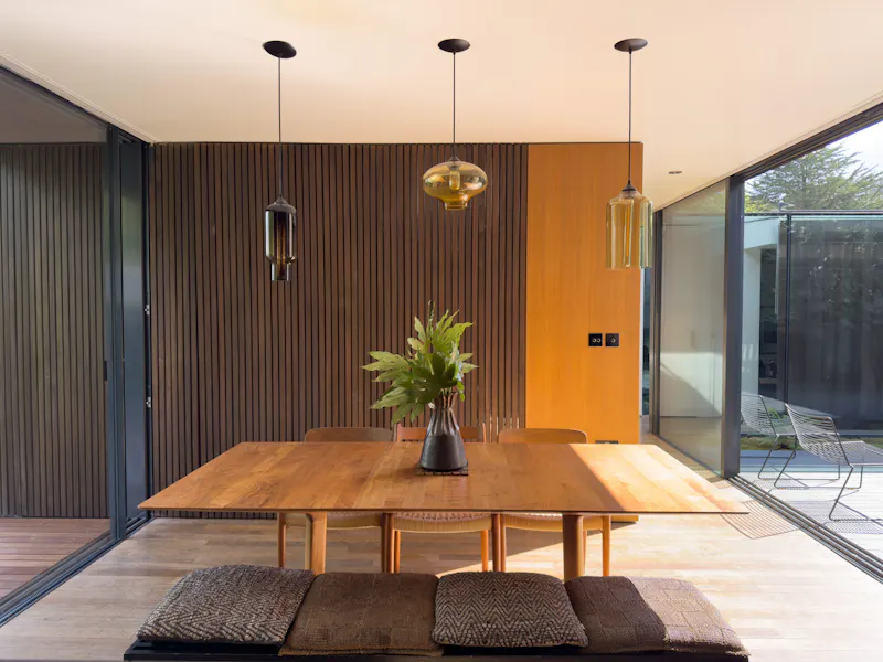 Panelling at Sophisticated Highgate house, D2255 (photo 4)