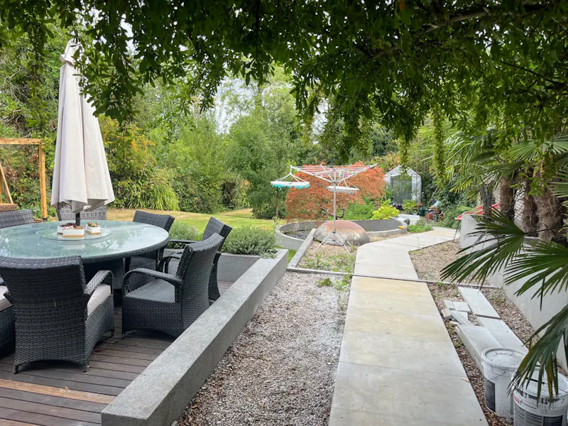 Modern Crystal Palace home, D2835 (photo 39)