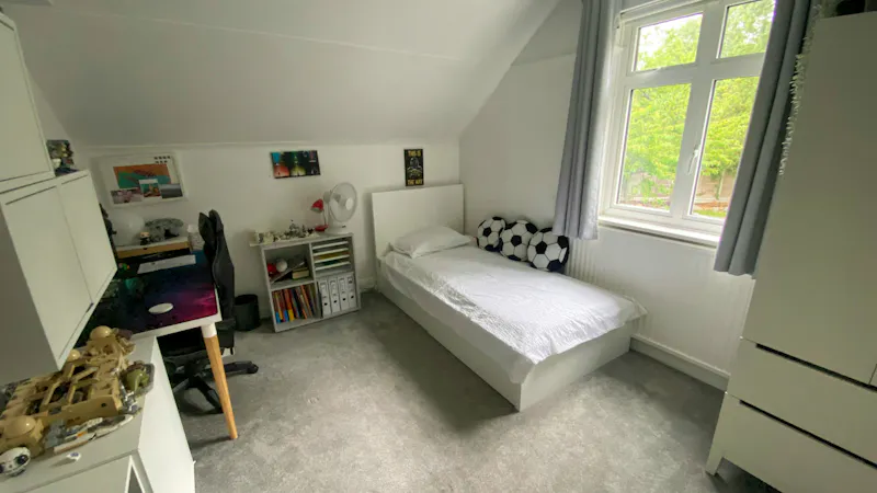 Bedroom at Beckenham family home, D2838 (photo 13)