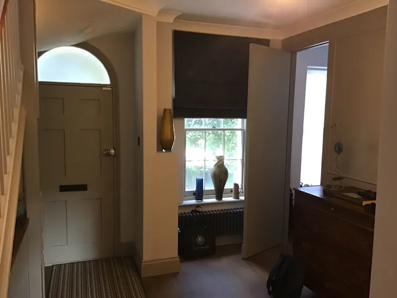 Elephant & Castle Townhouse, A1671 (photo 8)