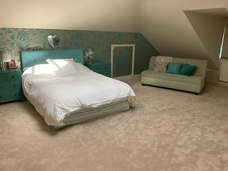 Luxury Kingston house, D2480 (photo 14)
