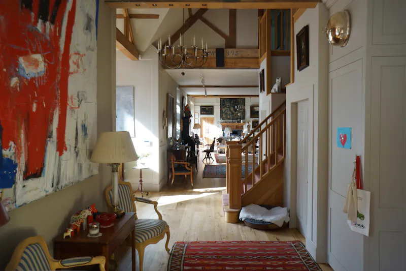 Staircase at Elegant Oxford Barn Conversion, L775 (photo 8)
