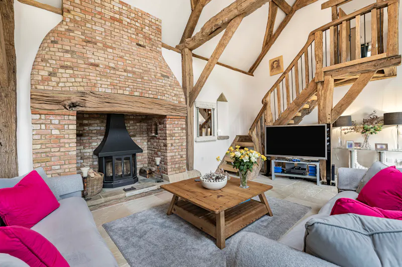 Impressive Milton Keynes barn, L774 (photo 16)