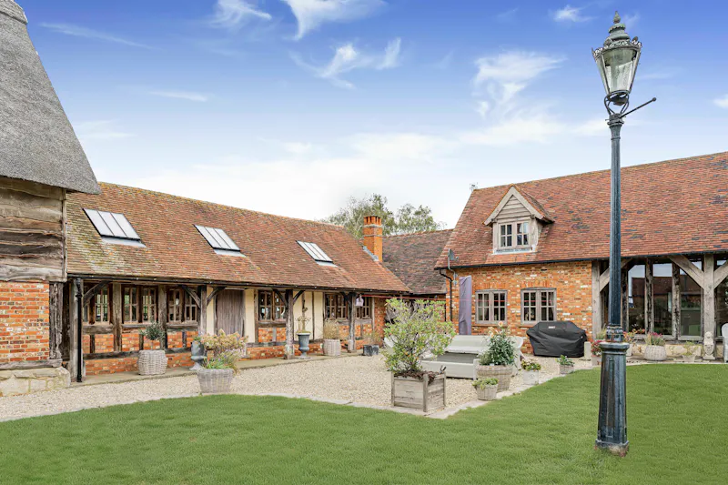 Terrace/Patio at Impressive Milton Keynes barn, L774 (photo 70)