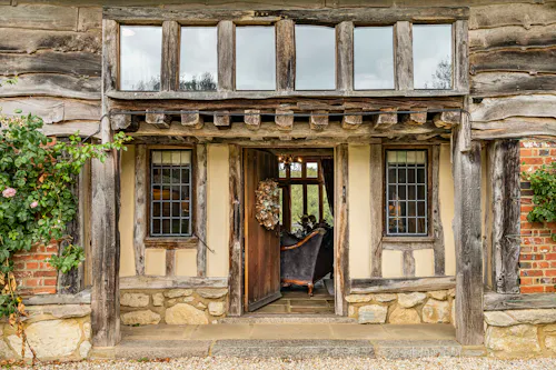 Impressive Milton Keynes barn, L774