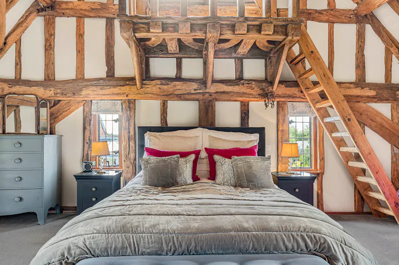 Impressive Milton Keynes barn, L774 (photo 43)