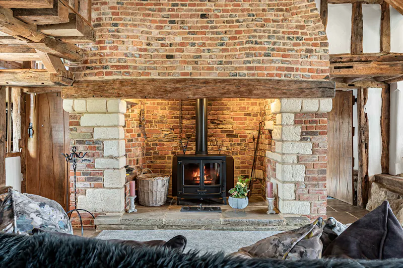 Impressive Milton Keynes barn, L774 (photo 8)