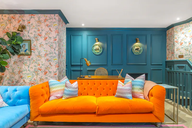 Colourful Chelsea Mews, B2091 (photo 6)