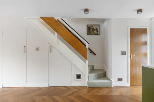Putney 70s inspired home, D2839