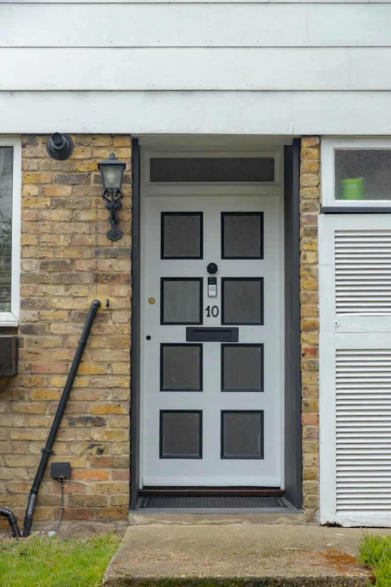 Putney 70s inspired home, D2839 (photo 39)