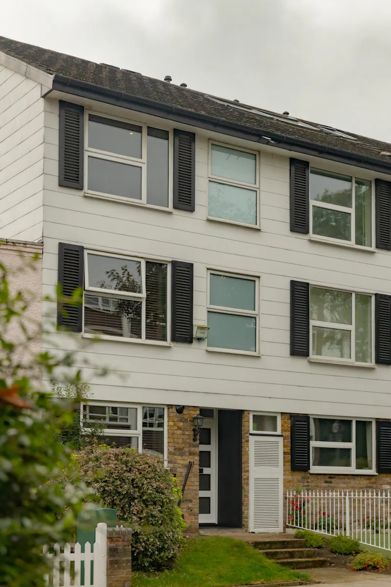 Putney 70s inspired home, D2839 (photo 40)