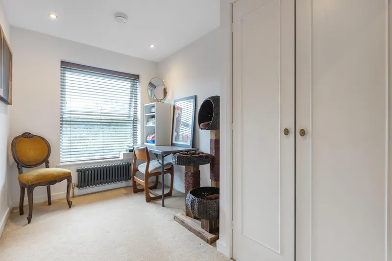 Putney 70s inspired home, D2839 (photo 35)