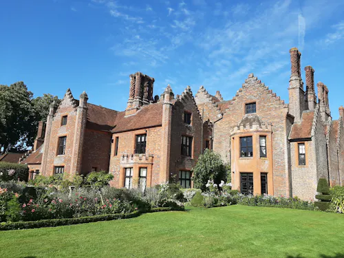 Buckingham Tudor mansion, H19