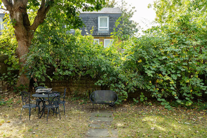 Garden at Cosy Islington flat, B2093 (photo 22)