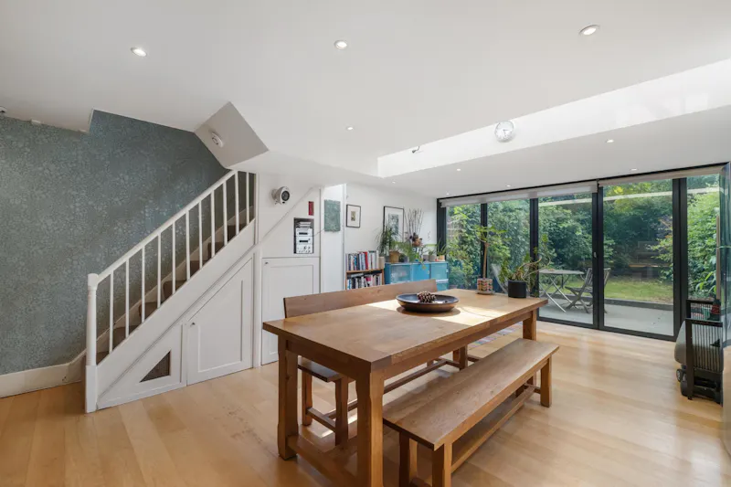 Sleek De Beauvoir townhouse, B2094 (photo 9)