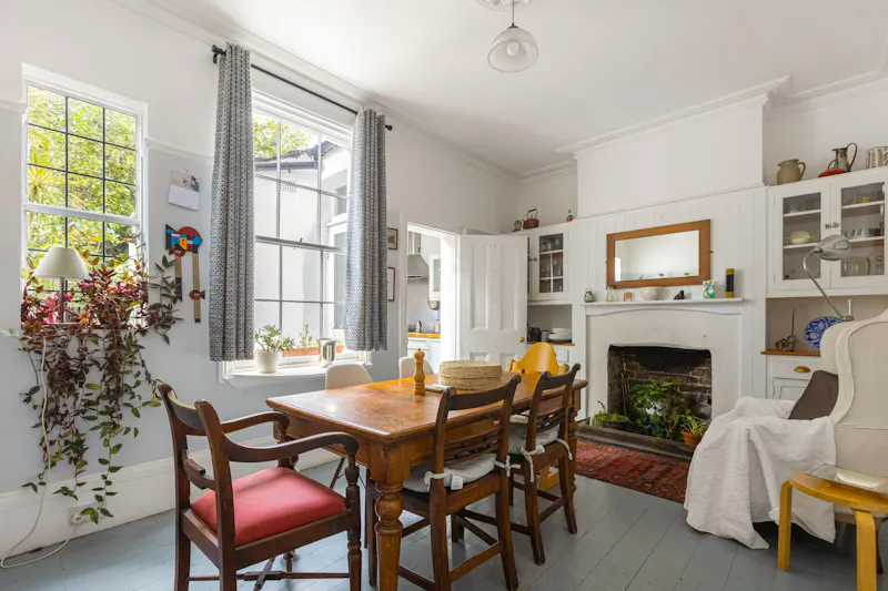 Floor - wooden at Cosy Camden cottage , B2095 (photo 9)