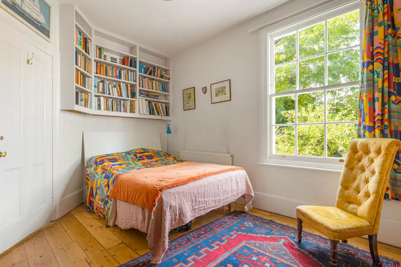 Bedroom at Cosy Camden cottage , B2095 (photo 17)