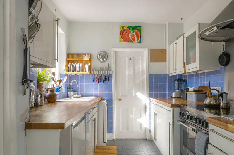 Cosy Camden cottage , B2095 (photo 7)