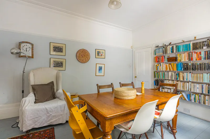 Cosy Camden cottage , B2095 (photo 10)