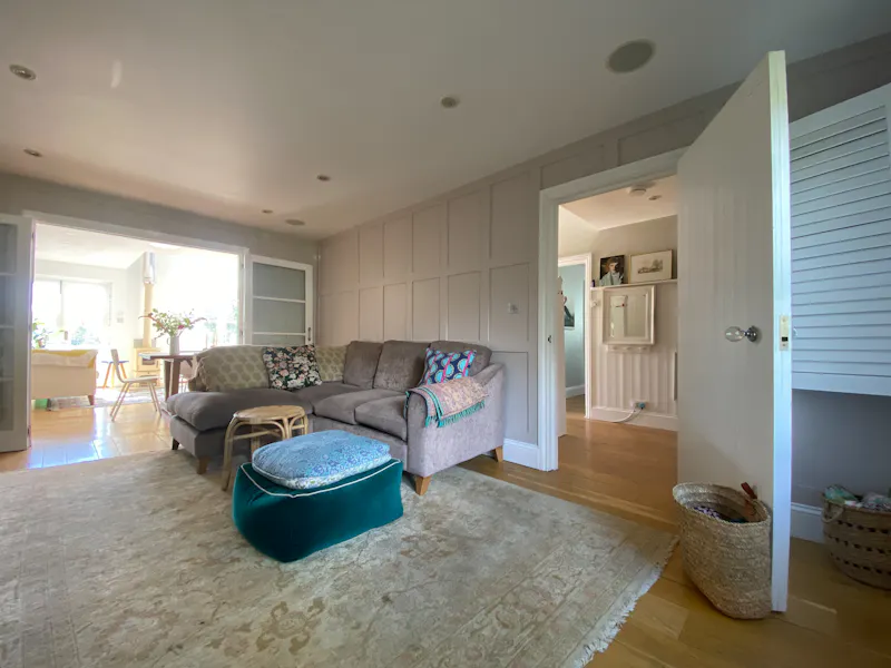 Bright Tunbridge Wells house, C955 (photo 18)