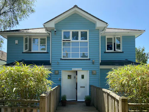 Bright Tunbridge Wells house, C955