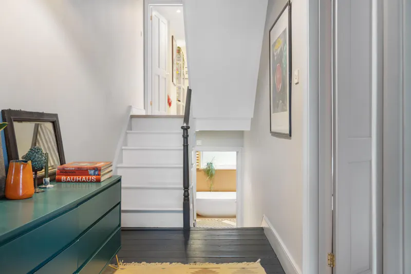 Landing at Elegant Dalston terrace house, B2096 (photo 17)