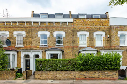 Elegant Dalston terrace house, B2096