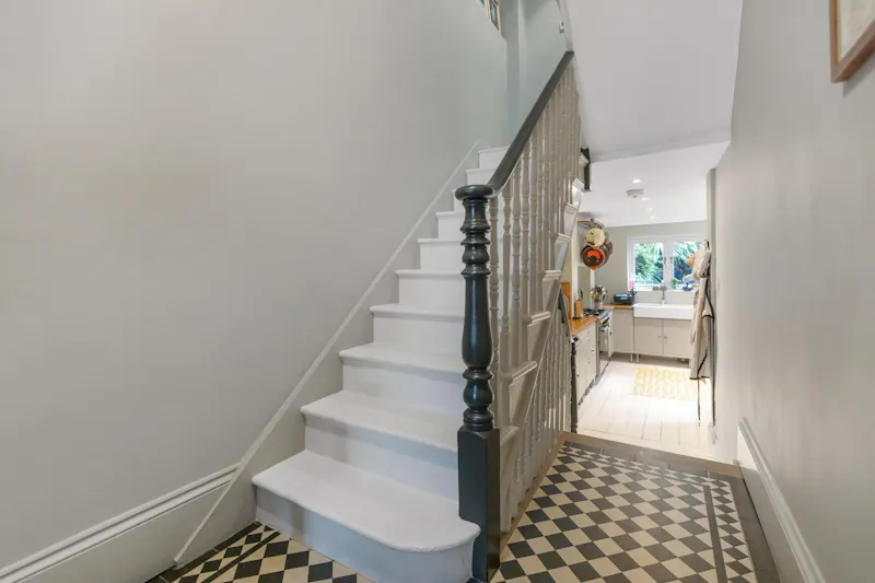 Entrance hall at Elegant Dalston terrace house, B2096 (photo 2)