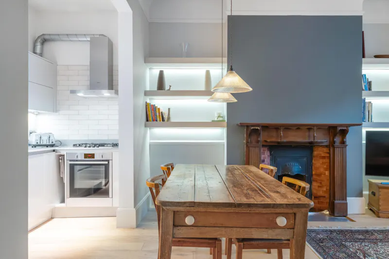 Dining room at Bright Belsize Flat, F1267 (photo 6)