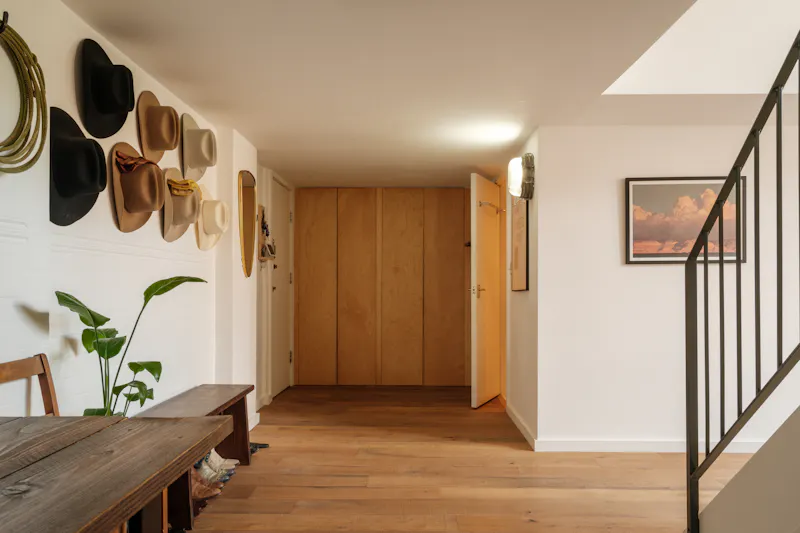 Stylish Hackney Conversion, F1268 (photo 23)