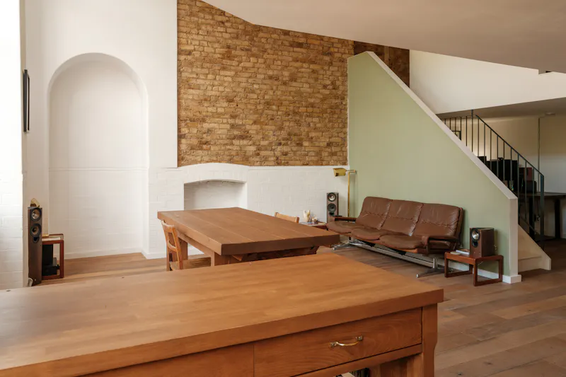 Stylish Hackney Conversion, F1268 (photo 13)