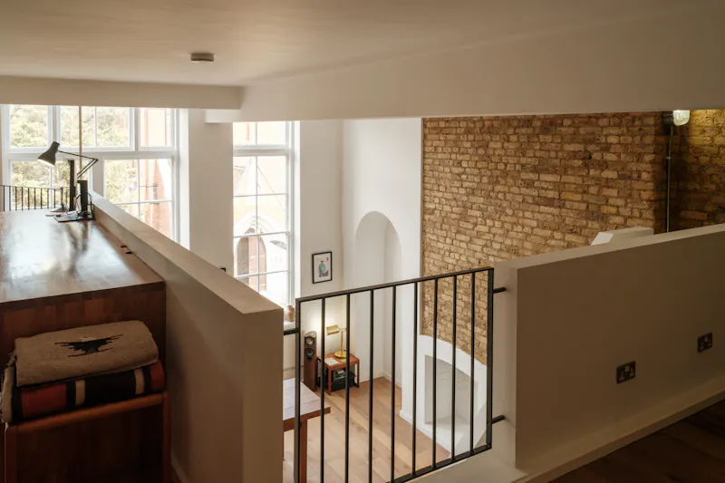 Stylish Hackney Conversion, F1268 (photo 33)