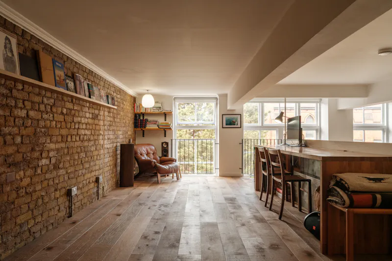 Stylish Hackney Conversion, F1268 (photo 37)