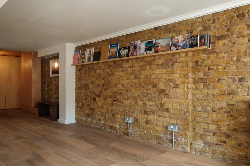 Stylish Hackney Conversion, F1268 (photo 44)